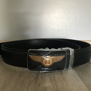 Bentley buckled leather belt